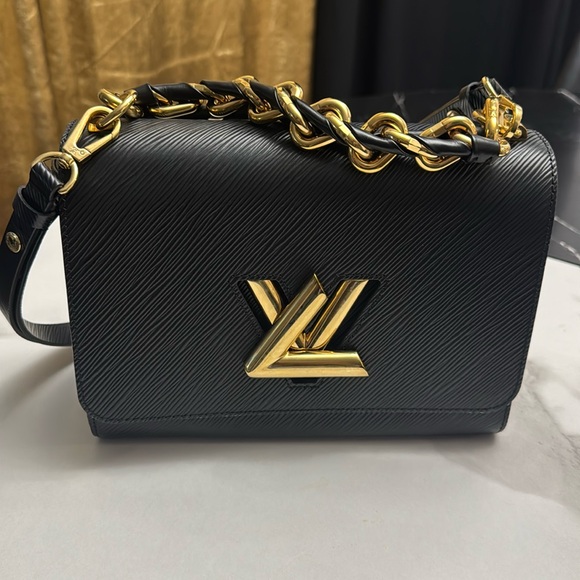 Louis Vuitton Twist MM black& gold hand bag. - Picture 1 of 7